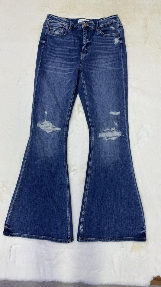 Flying Monkey Size 31  Length 33"